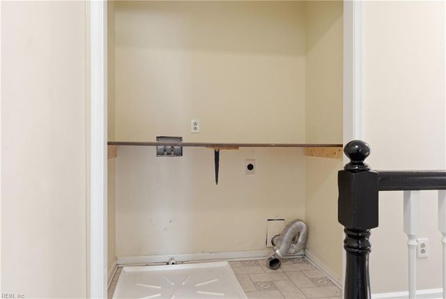 5016 Heathglen CIR, Virginia Beach, VA 23456