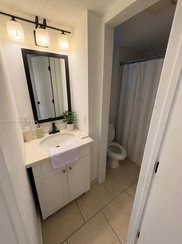 310 Fontainebleau Boulevard 206, Miami, FL 33172