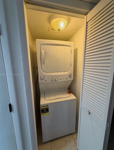 310 Fontainebleau Boulevard 206, Miami, FL 33172