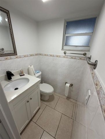 310 Fontainebleau Boulevard 206, Miami, FL 33172