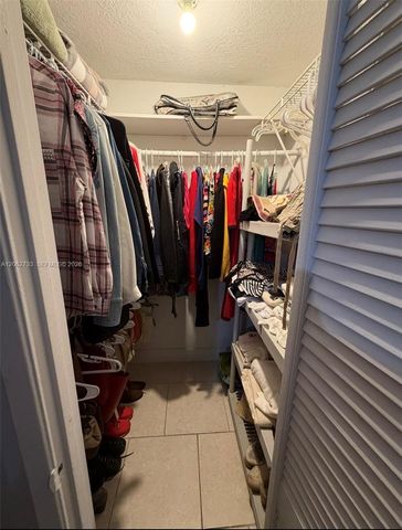 310 Fontainebleau Boulevard 206, Miami, FL 33172