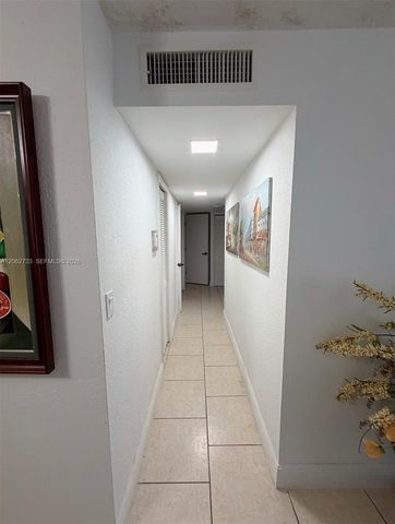 310 Fontainebleau Boulevard 206, Miami, FL 33172