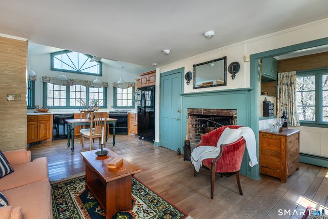 66 Artillery Road, Middlebury, CT 06762