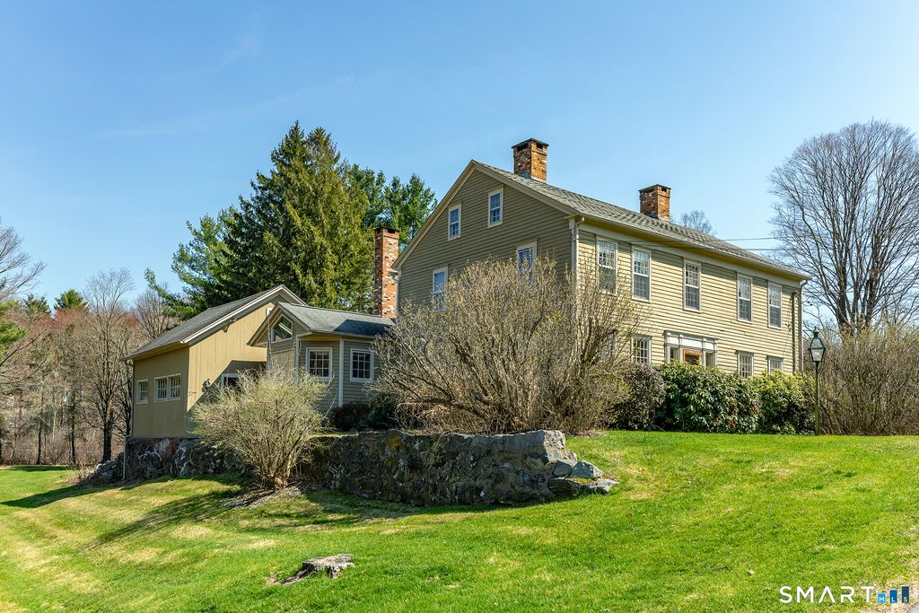 66 Artillery Road, Middlebury, CT 06762