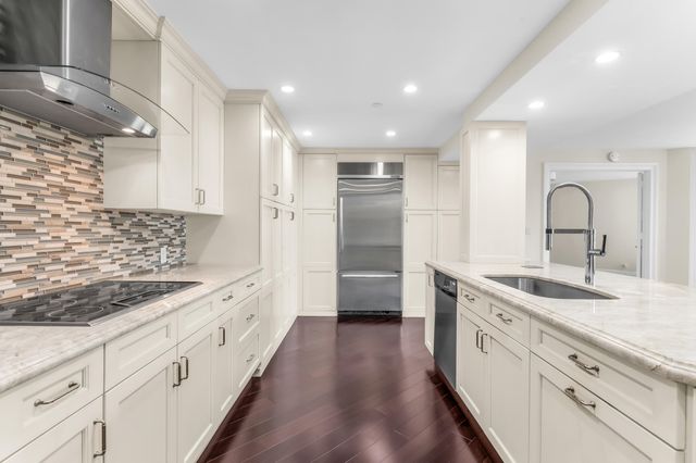 100 SE 5TH Avenue 202, Boca Raton, FL 33432