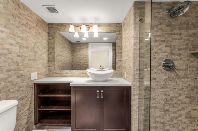 100 SE 5TH Avenue 202, Boca Raton, FL 33432