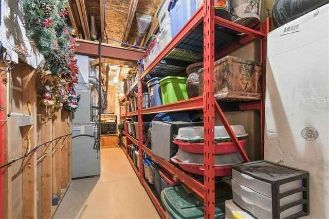 2600 SE Creek Ridge Court, Blue Springs, MO 64014