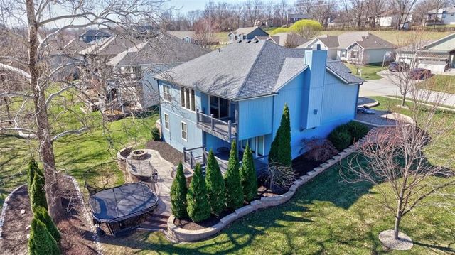 2600 SE Creek Ridge Court, Blue Springs, MO 64014