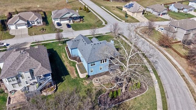 2600 SE Creek Ridge Court, Blue Springs, MO 64014