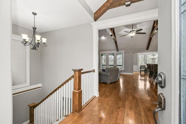 2600 SE Creek Ridge Court, Blue Springs, MO 64014