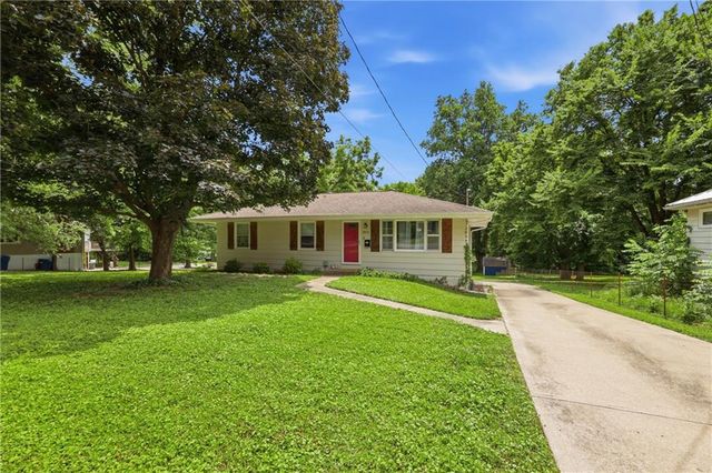 1415 W 25th Street S, Independence, MO 64052