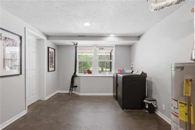 1415 W 25th Street S, Independence, MO 64052