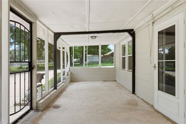 1415 W 25th Street S, Independence, MO 64052