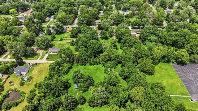 1415 W 25th Street S, Independence, MO 64052