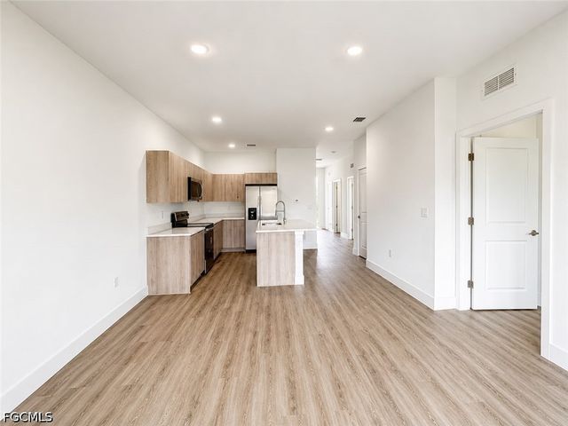 1258 MILWAUKEE BLVD, Lehigh Acres, FL 33974