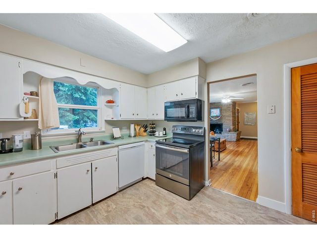 1709 Dale Ct, Fort Collins, CO 80521