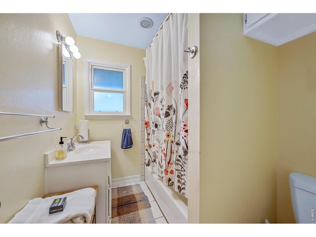 1709 Dale Ct, Fort Collins, CO 80521