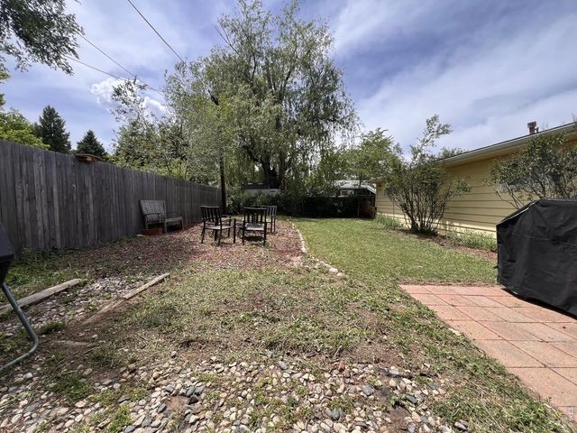 1709 Dale Ct, Fort Collins, CO 80521