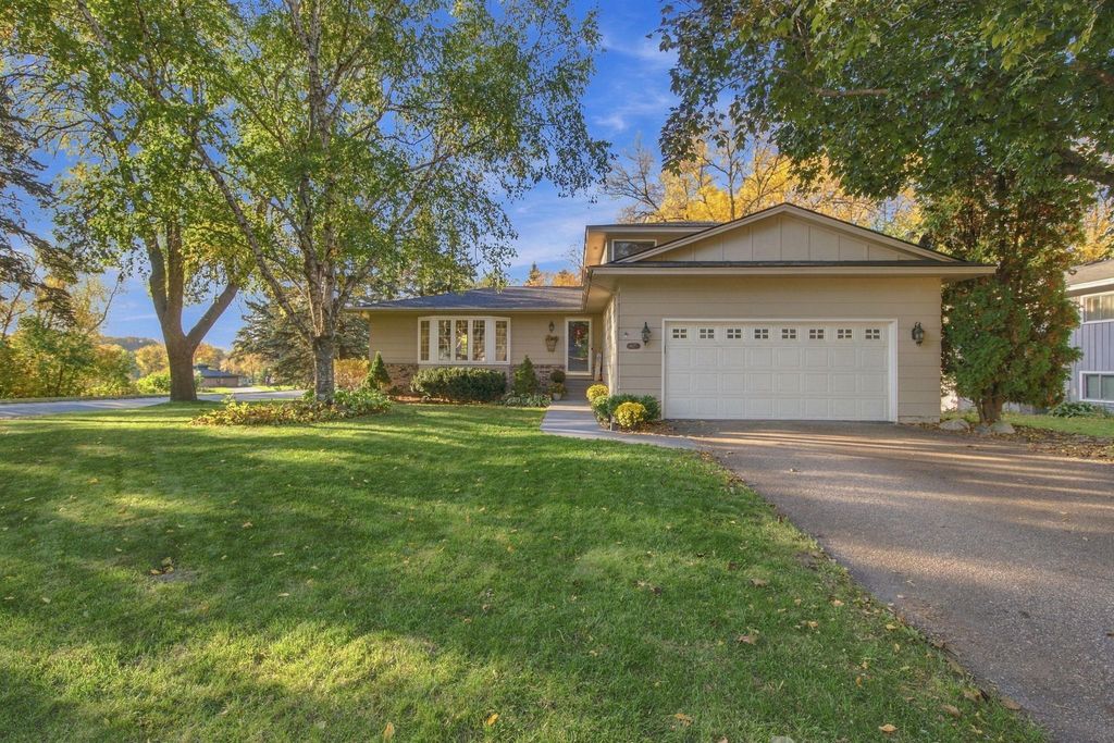 11115 Lanewood Circle, Eden Prairie, MN 55344 — photo 3