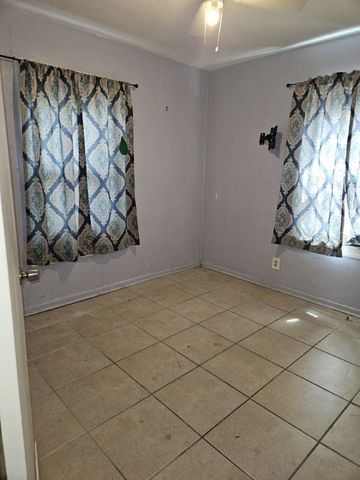 2575 18TH AVENUE S, St Petersburg, FL 33712
