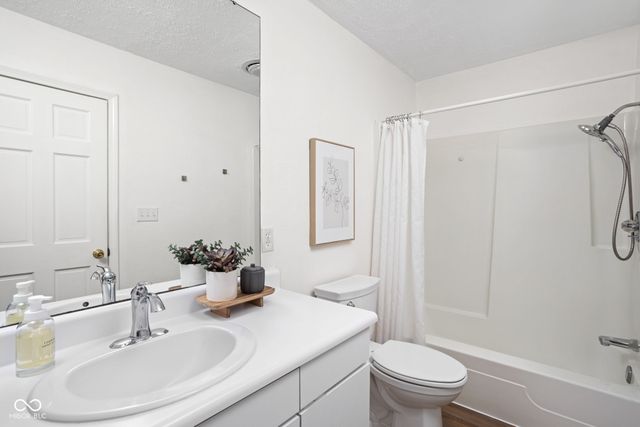 6607 W Ryan Drive, Anderson, IN 46011