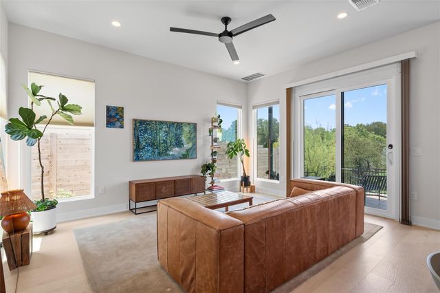 2720 Bristol DR 2, Austin, TX 78723