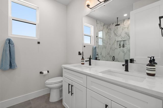 2720 Bristol DR 2, Austin, TX 78723