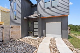 2720 Bristol DR 2, Austin, TX 78723