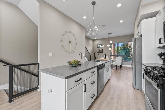 122 S Ohio Avenue, Columbus, OH 43205