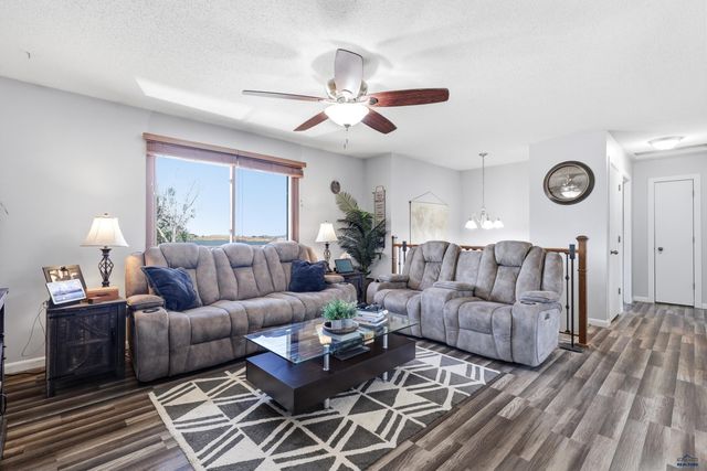 7809 TIMBERLINE RD, Black Hawk, SD 57718