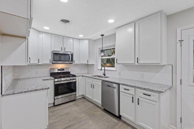 3812 Hillside Dr, North Little Rock, AR 72118