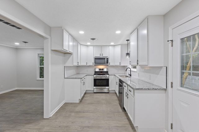 3812 Hillside Dr, North Little Rock, AR 72118