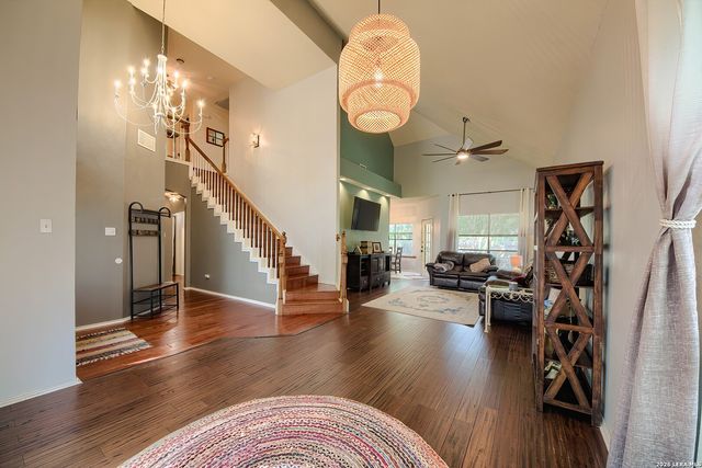 10106 Sandyglen, San Antonio, TX 78240