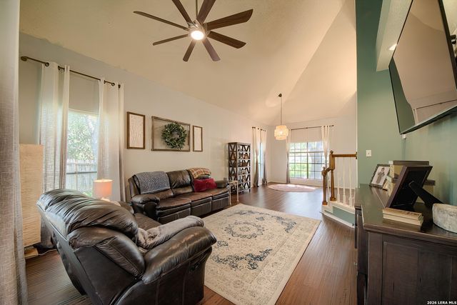 10106 Sandyglen, San Antonio, TX 78240
