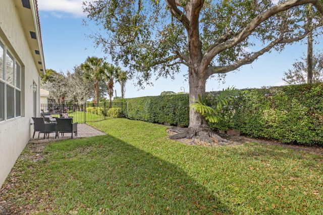 4045 Trovita Boulevard, Boynton Beach, FL 33436