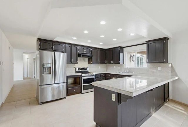 925 E Chase Avenue, El Cajon, CA 92020
