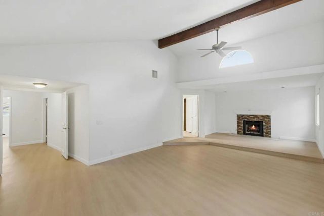 925 E Chase Avenue, El Cajon, CA 92020
