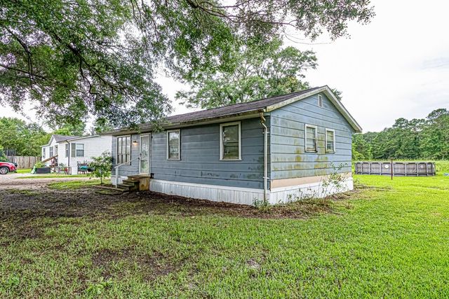 158 County Road 174, Liberty, TX 77575