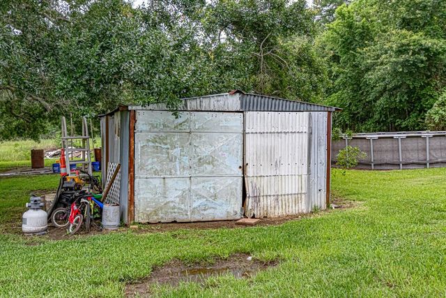 158 County Road 174, Liberty, TX 77575