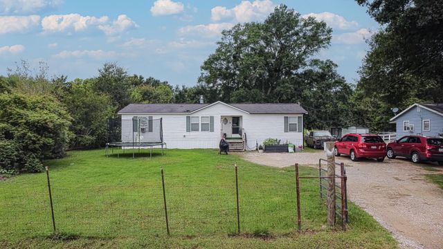 158 County Road 174, Liberty, TX 77575