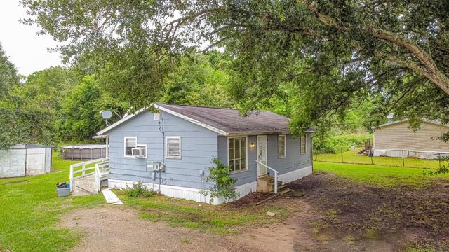 158 County Road 174, Liberty, TX 77575