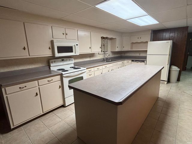 4162 E St Rd 124 Road, Bluffton, IN 46714