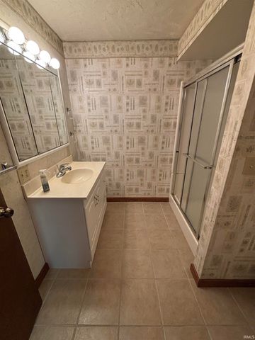 4162 E St Rd 124 Road, Bluffton, IN 46714