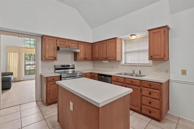 716 Smokerise Circle, Denton, TX 76205