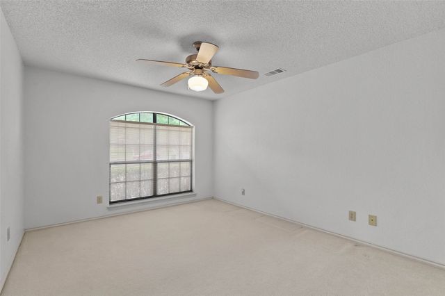 716 Smokerise Circle, Denton, TX 76205