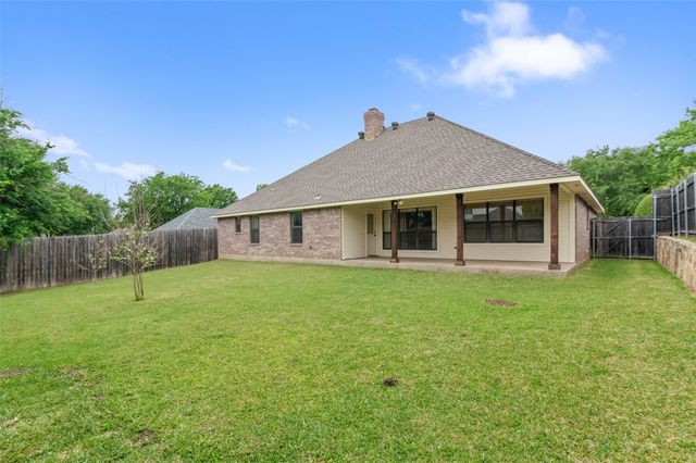 716 Smokerise Circle, Denton, TX 76205