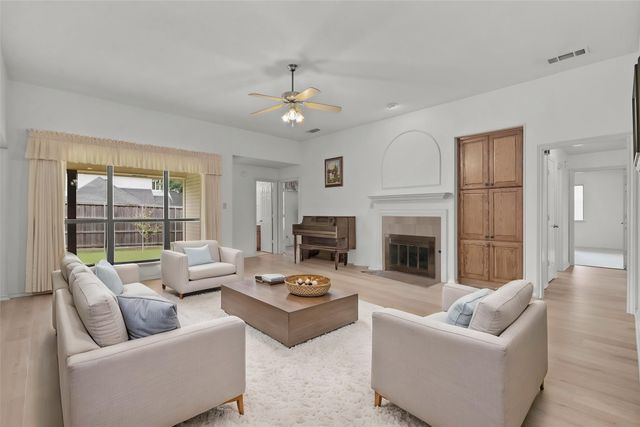 716 Smokerise Circle, Denton, TX 76205