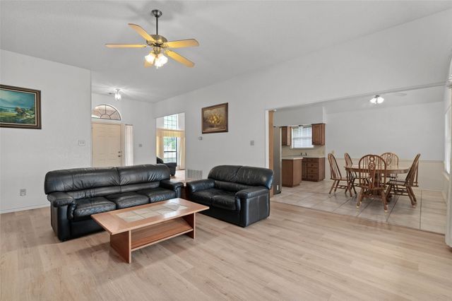 716 Smokerise Circle, Denton, TX 76205