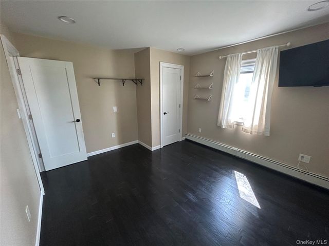 704 Myrtle Avenue, West Islip, NY 11795
