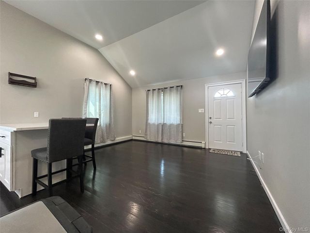 704 Myrtle Avenue, West Islip, NY 11795